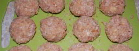 куриные котлеты с подливкой. Шаг 6