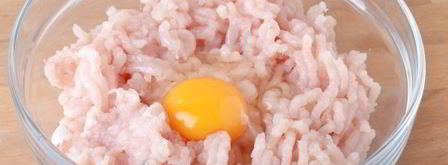 куриные котлеты с творогом по дюкану. Шаг 4