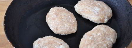 куриные котлеты с творогом по дюкану. Шаг 7