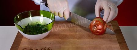 куриные котлеты тапака с зеленью. Шаг 3