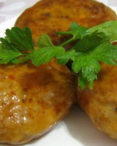 Рыбные котлеты с подливкой