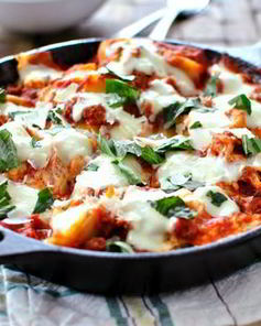 Мясная лазанья в сковороде