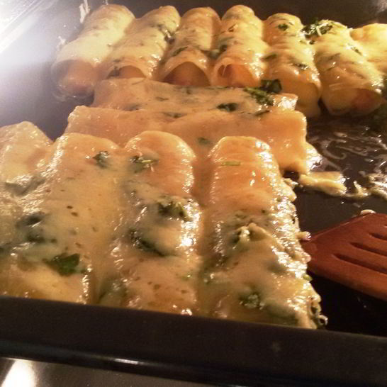 Рецепт каннеллонь со слабосоленой семгой