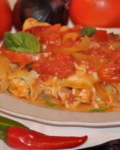 Каннелони с острым томатным соусом