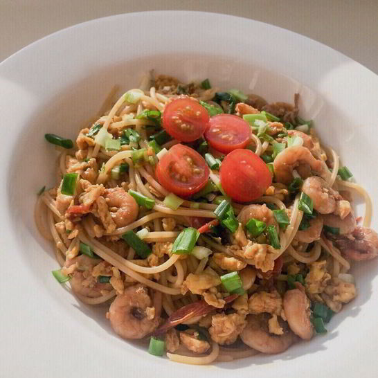 Рецепт пасты с креветками и томатами