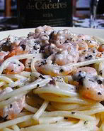 Паста с креветками в чесночно-сливочном соусе