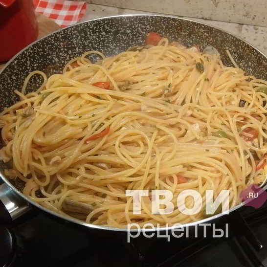 Рецепт пасты с моллюсками и рыбой-меч