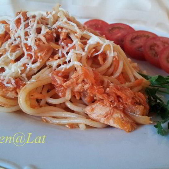 Рецепт пасты с семгой в томатном соусе