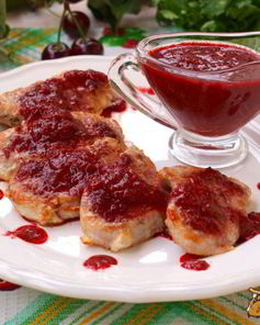 Филе индейки под вишневым соусом