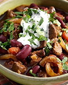 Говядина, тушенная с фасолью