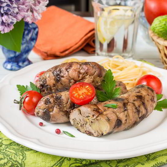 Рецепт колбасок из рубленой индейки с грибами