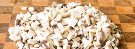 колбаски из рубленой индейки с грибами. Шаг 7