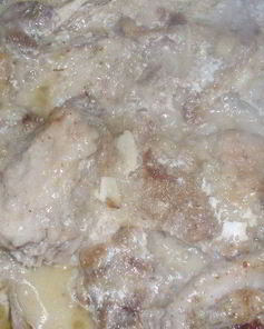 Кролик с розмарином в сметане