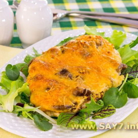 Рецепт куриного филе, запеченного с опятами