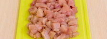 куриное филе, жаренное с грибами. Шаг 3