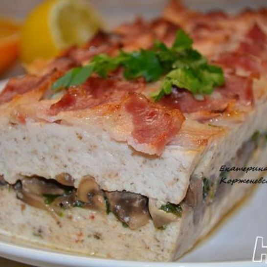 Рецепт куриного террина с шампиньонами и беконом