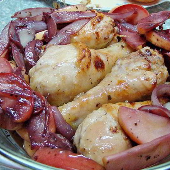 Рецепт куриных ножек с яблоками