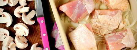 курица с шампиньонами и чесноком в сметане. Шаг 3