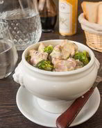 Курица в сливках с брокколи