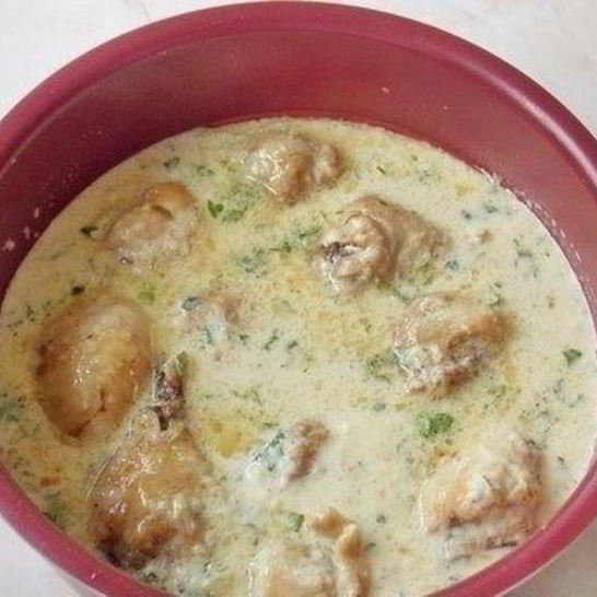 Рецепт курицы в сметане с луком