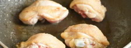 курица в винно-сливочном соусе с яблоками. Шаг 2