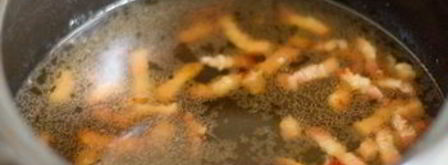 курица в винно-сливочном соусе с яблоками. Шаг 5