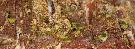 подчеревок в рукаве запеченный в духовке по-украински. Шаг 6