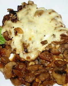 Свинина с грибами под хрустящей корочкой