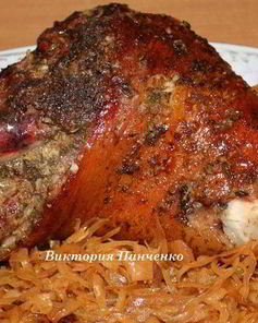 Запеченная свиная рулька