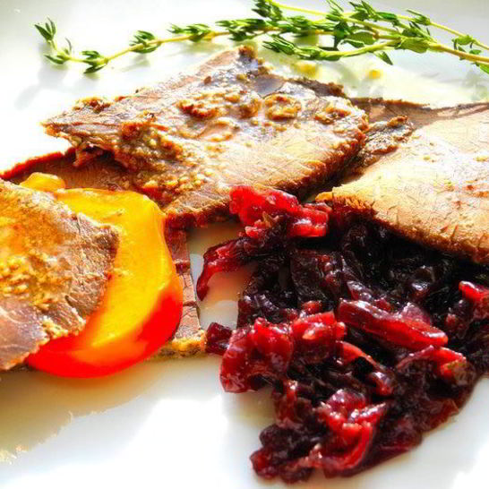 Рецепт запеченного мяса с айвой и хурмой