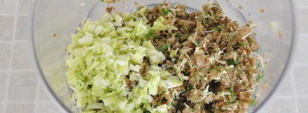 фаршированные конвертики из кабачков. Шаг 6