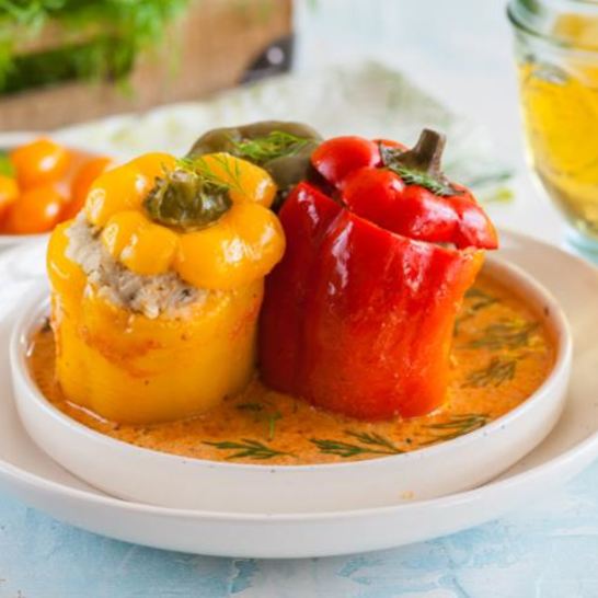 Рецепт фаршированных перцев в сметанном соусе