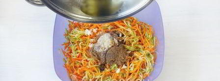 кабачки с морковью по-корейски. Шаг 10