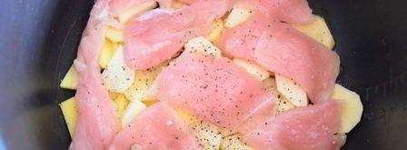 картофель, запеченный с курицей в сметане. Шаг 6