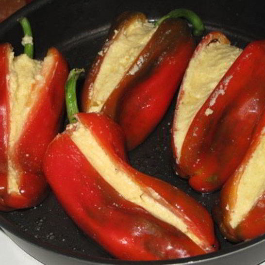 Рецепт перца, фаршированного брынзой и помидорами