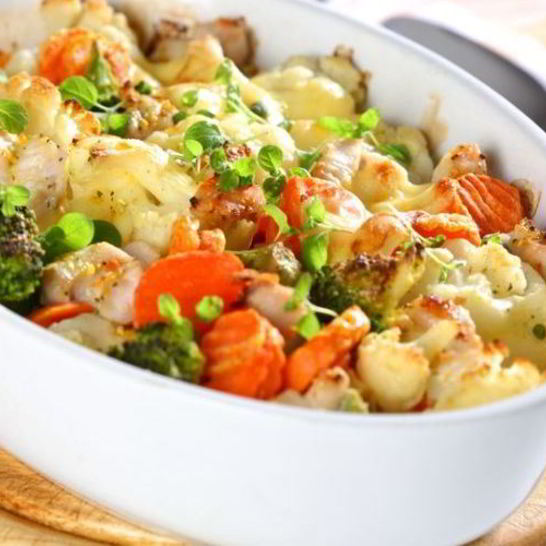 Рецепт цветной капусты, запеченной с овощами и индейкой