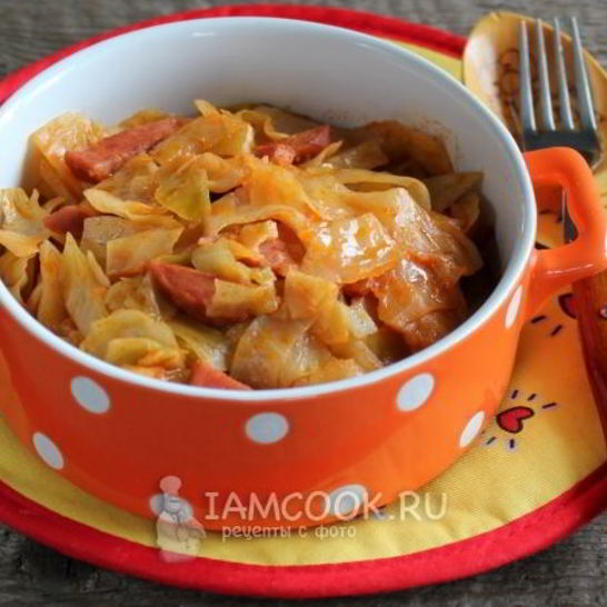 Рецепт тушеной капусты с колбасой в мультиварке