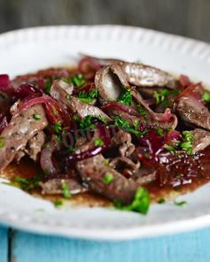 Говяжья печень с луком в мультиварке