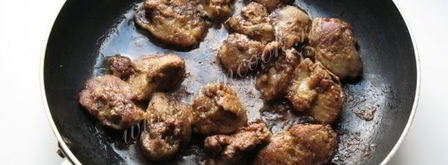 куриная печень с грибами в сметане. Шаг 4