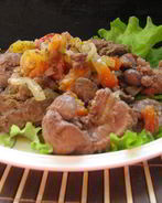 Куриная печень с овощами