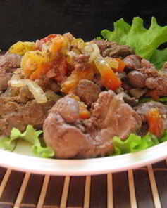Куриная печень с овощами
