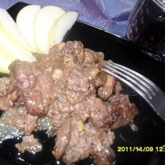 Рецепт куриной печени с яблочно-имбирным соусом