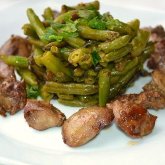 Рецепт куриной печени со стручковой фасолью