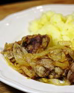 Куриная печень, жареная с луком