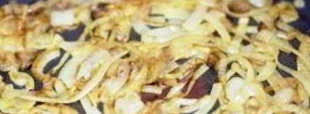 куриная печень, жареная с луком. Шаг 3