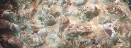 куриные сердечки и печень, тушеные в сметане. Шаг 7