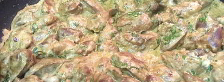 куриные сердечки и печень, тушеные в сметане. Шаг 8