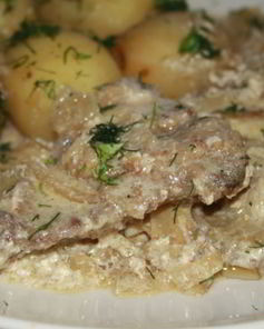 Печень Нежность в сметанно-луковом соусе