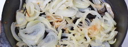 печень тушеная в молоке. Шаг 6