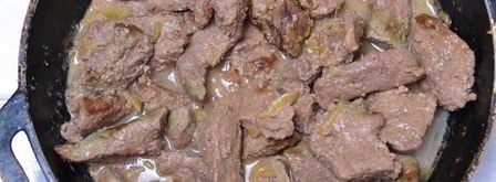 печень тушеная в молоке. Шаг 10